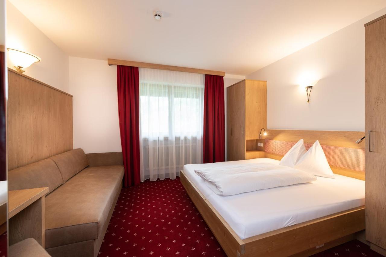 Hotel Gasthof Kroell - Inkl Nationalpark-Karte, 1 X Grossglockner Hochalpenstrasse Kostenlos, 1X Gerlos Alpenstrasse Kostenlos, Krimmler Wasserfaelle Kostenlos, Verschiedene Bergbahnen Kostenlos, Badesee Kostenlos, Bus & Zug Kostenlos, Genusskueche, Niedernsill Exterior photo